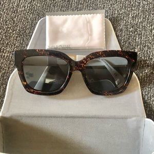 MICHAEL KORS Berkshires 2102 302118 Black Tortoise Brown Leopard Sunglasses